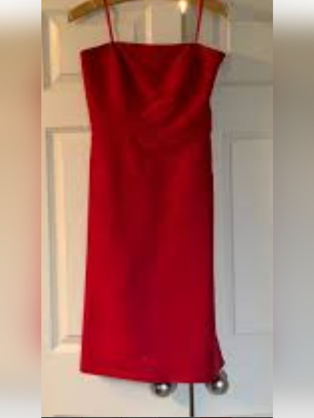 Anne Taylor Red Classic Column Sihouetre Thin Spaghette Straps Bodice